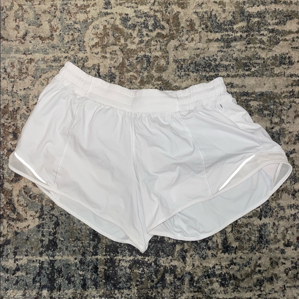 white hotty hot lululemon